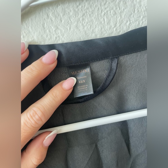 Meshki black mesh light weight long fur tie robe - Picture 2 of 3